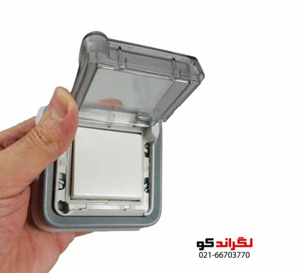 کلید تک پل توکار ضد آب پلکسو لگراند - Image 2